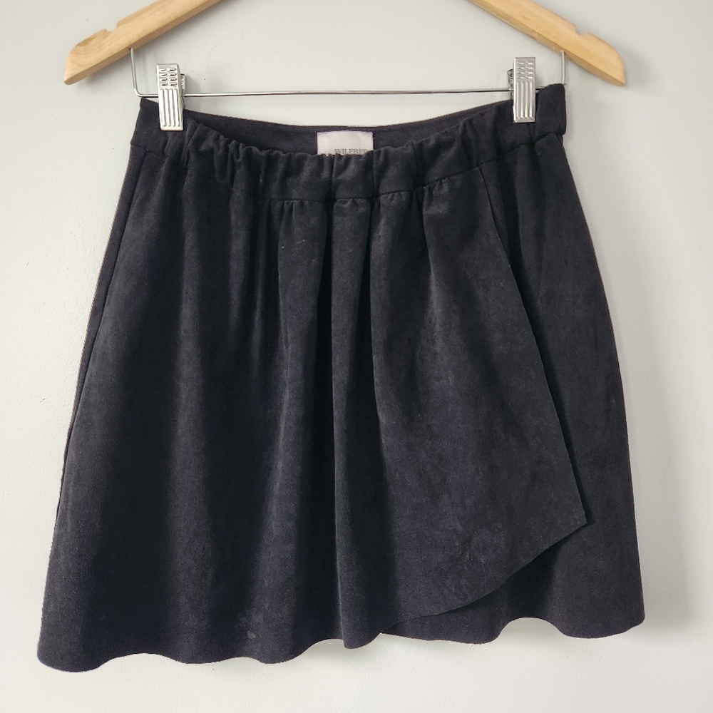 Aritzia Wilfred Free Short Suede-like Feel, Black Crossover Women's Skirt, Small